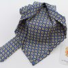 Seven fold silk tie