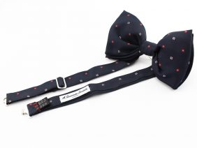 Silk bow tie