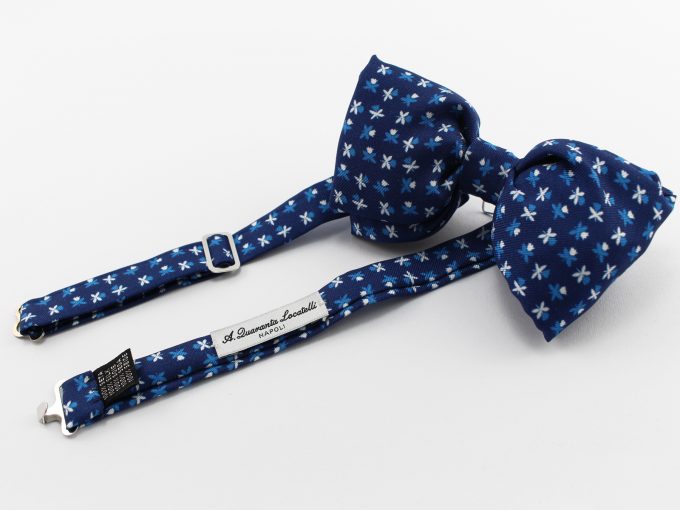 Silk bow tie