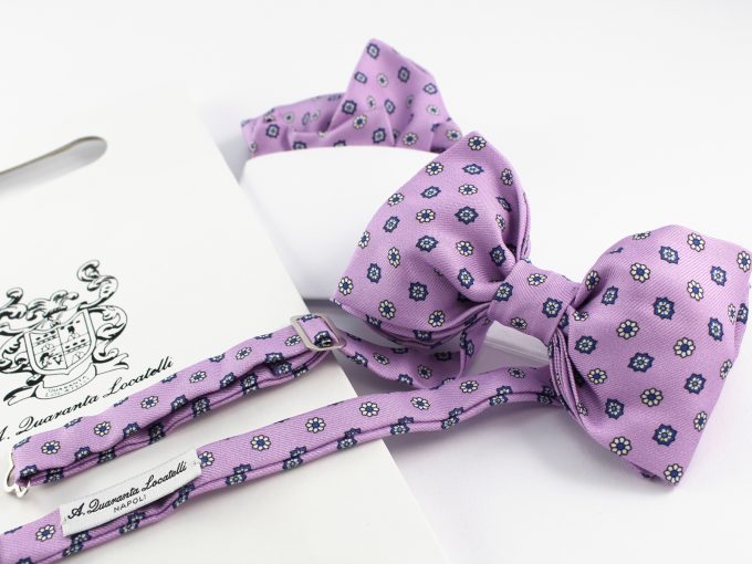 Silk bow tie with pocket handkerchief