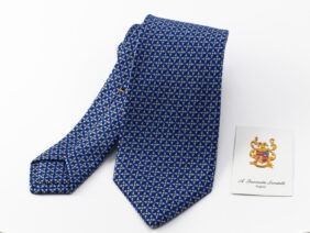 Three fold silk tie