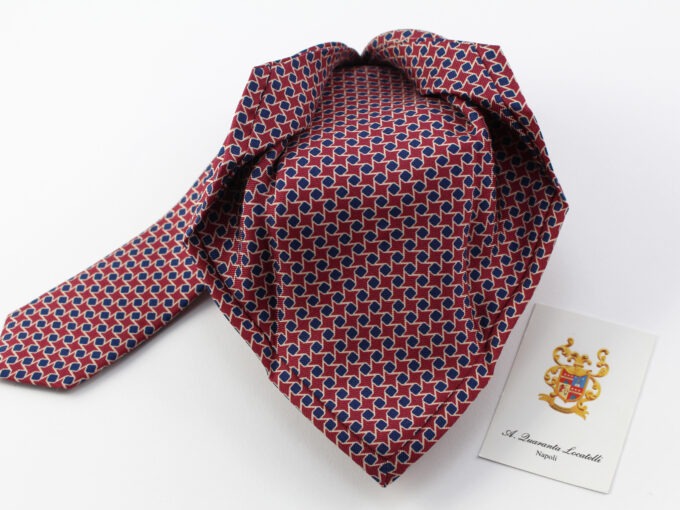 Seven fold tie