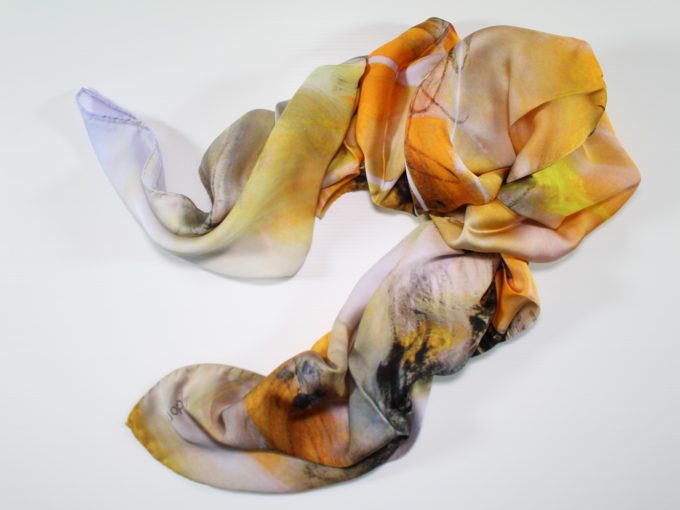 Foulard Summer sand by Midori Mccabe