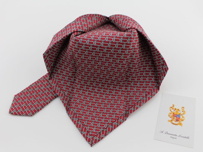 Seven fold silk tie