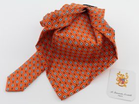 Seven fold silk tie