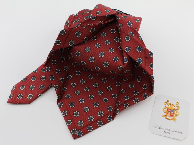 Seven fold silk tie