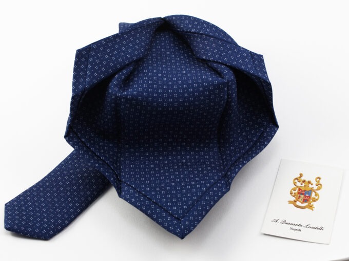 Seven fold tie