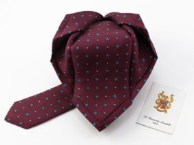 Seven fold tie