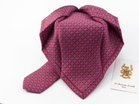 Seven fold tie