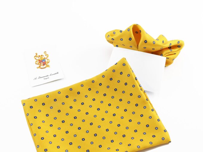 Silk pocket square