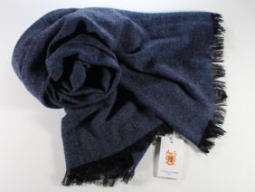 Cashmere scarf