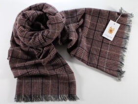 Cashmere scarf