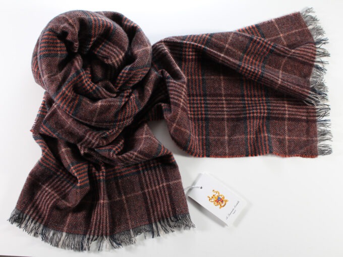 Cashmere scarf