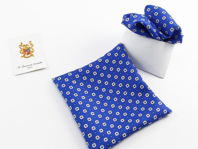 Pochette in seta da taschino
