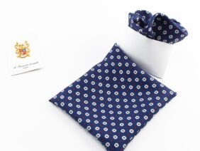 Silk pocket square