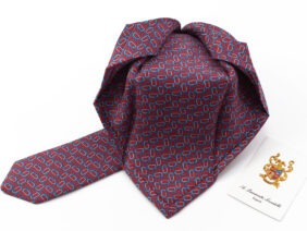 Seven fold silk tie