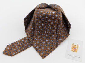 Seven fold silk tie