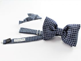 Silk bow tie with pocket square