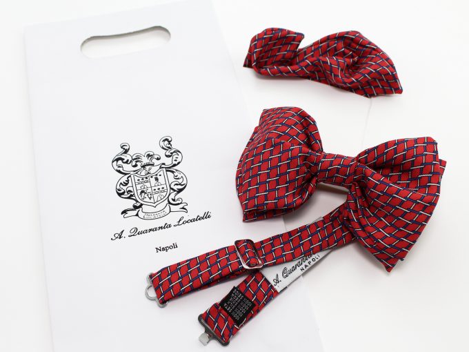 Silk bow tie with pocket handkerchief