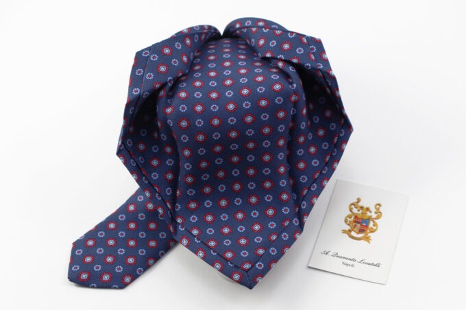 Seven fold tie