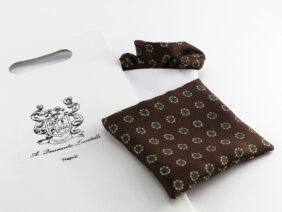 Silk pocket square