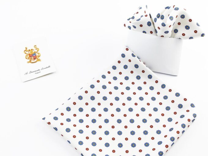 Silk pocket square