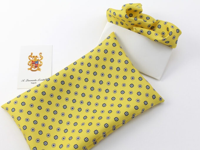 Pochette in seta da taschino