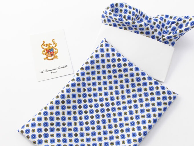 Pochette in seta da taschino